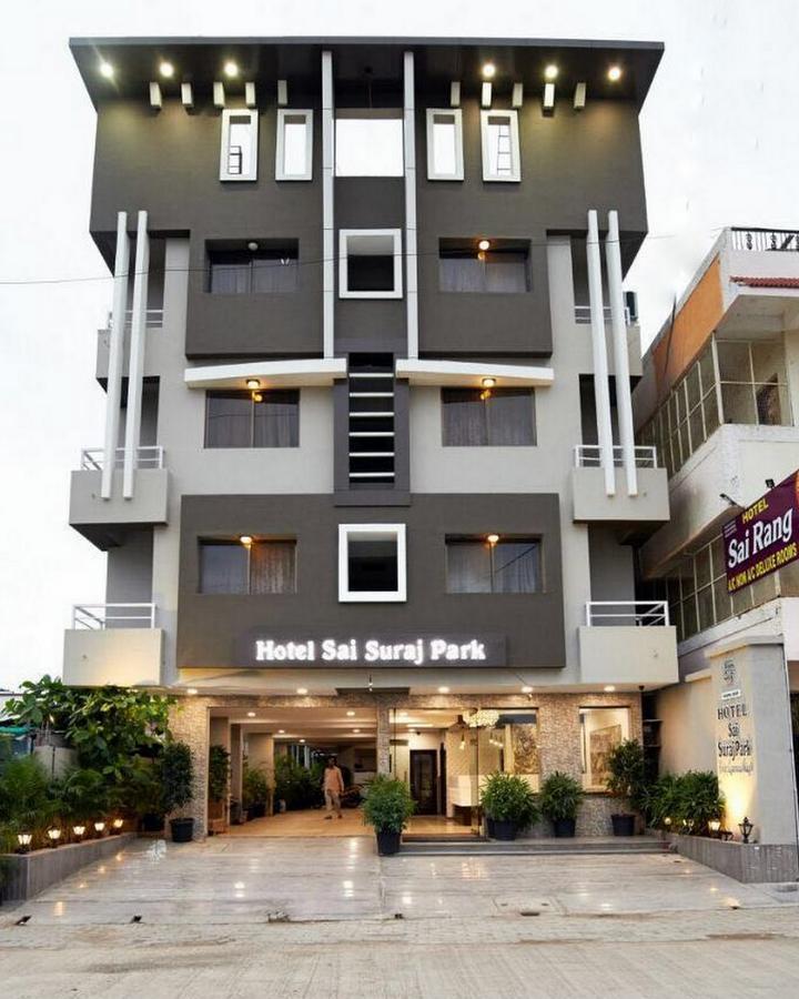 Hotel Sai Suraj Park เชอร์ดี ภายนอก รูปภาพ