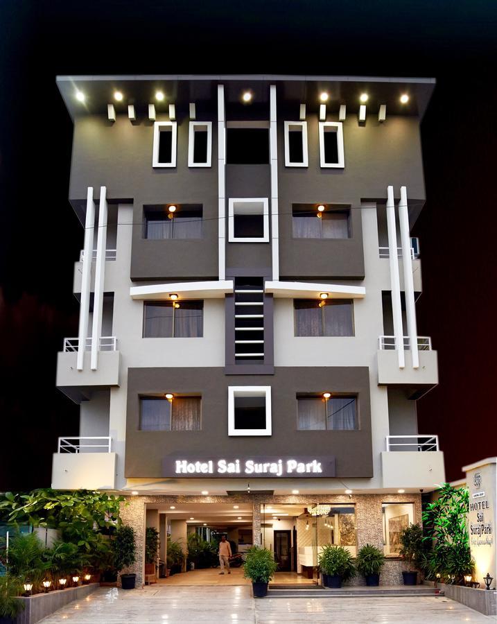 Hotel Sai Suraj Park เชอร์ดี ภายนอก รูปภาพ