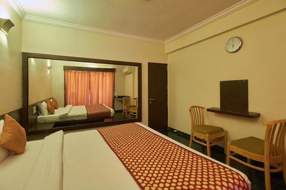 Hotel Sai Suraj Park เชอร์ดี ภายนอก รูปภาพ